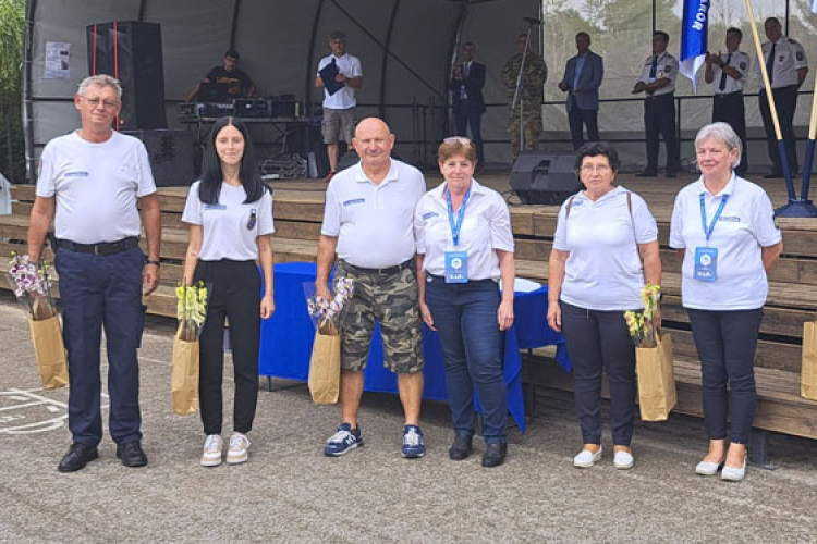 Elismerések a közösség szolgálatáért!