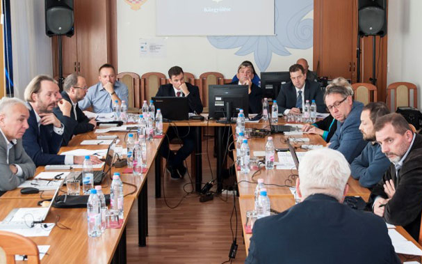 Projektek megvalósításáról tárgyalt a megyei közgyűlés