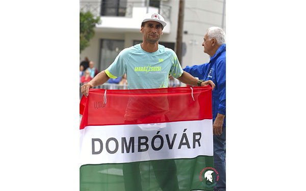 Horváth Tamás élete versenyét futotta végig – teljesítette a Spartathlont!