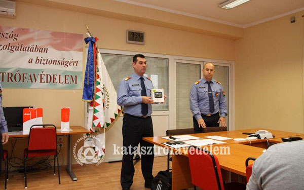 Szén-monoxid-mérőt kaptak Tolna megye tűzoltóságai